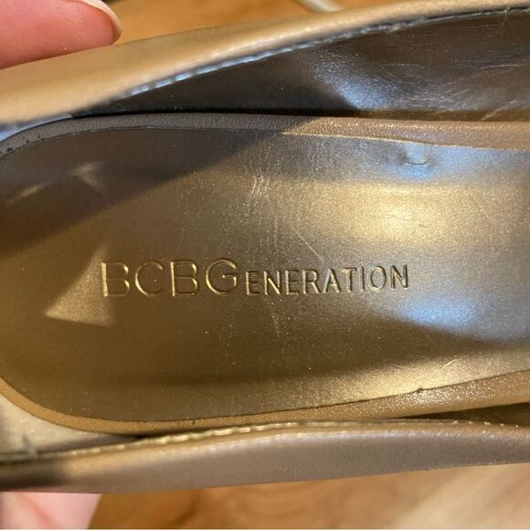 BCBG Snakeskin Embossed Pointy Toe High Heel 9B - Picture 9 of 10